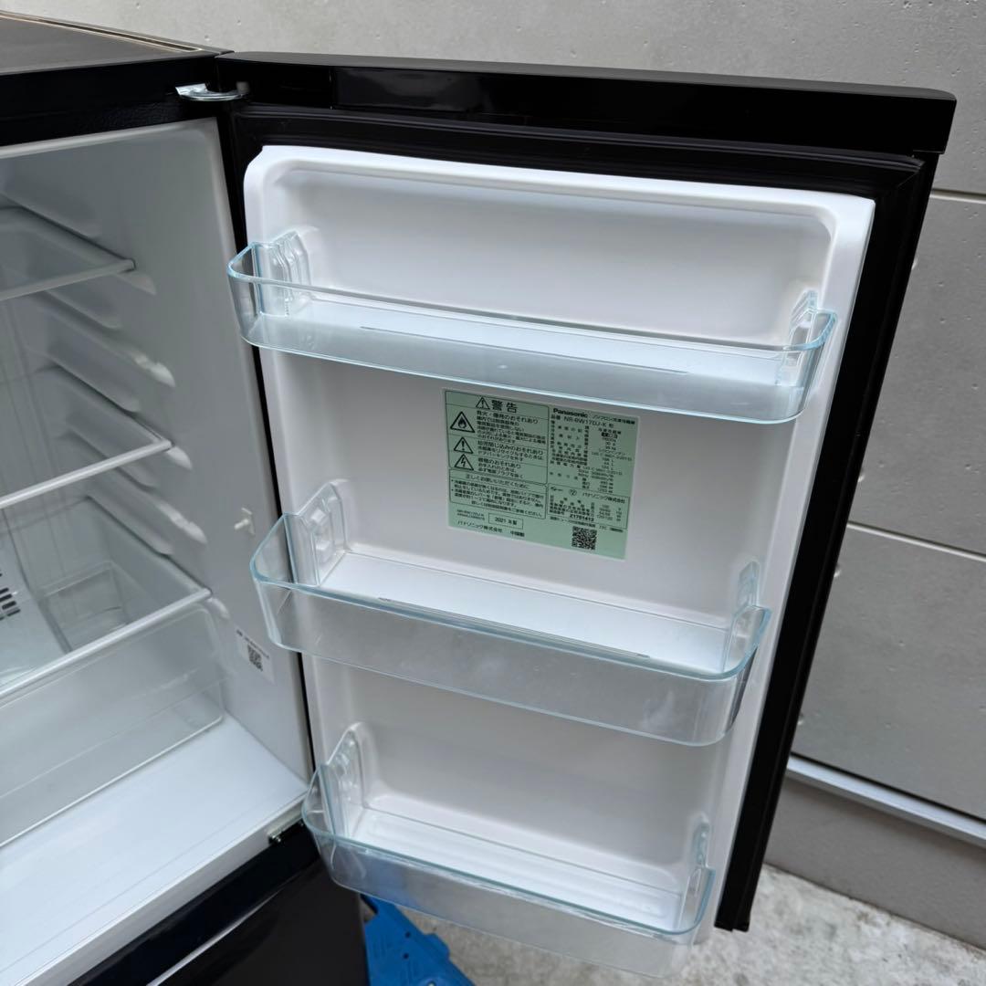 155⭐️2021年製★パナソニック　冷蔵庫　大型　ブラック　黒　一人暮らし