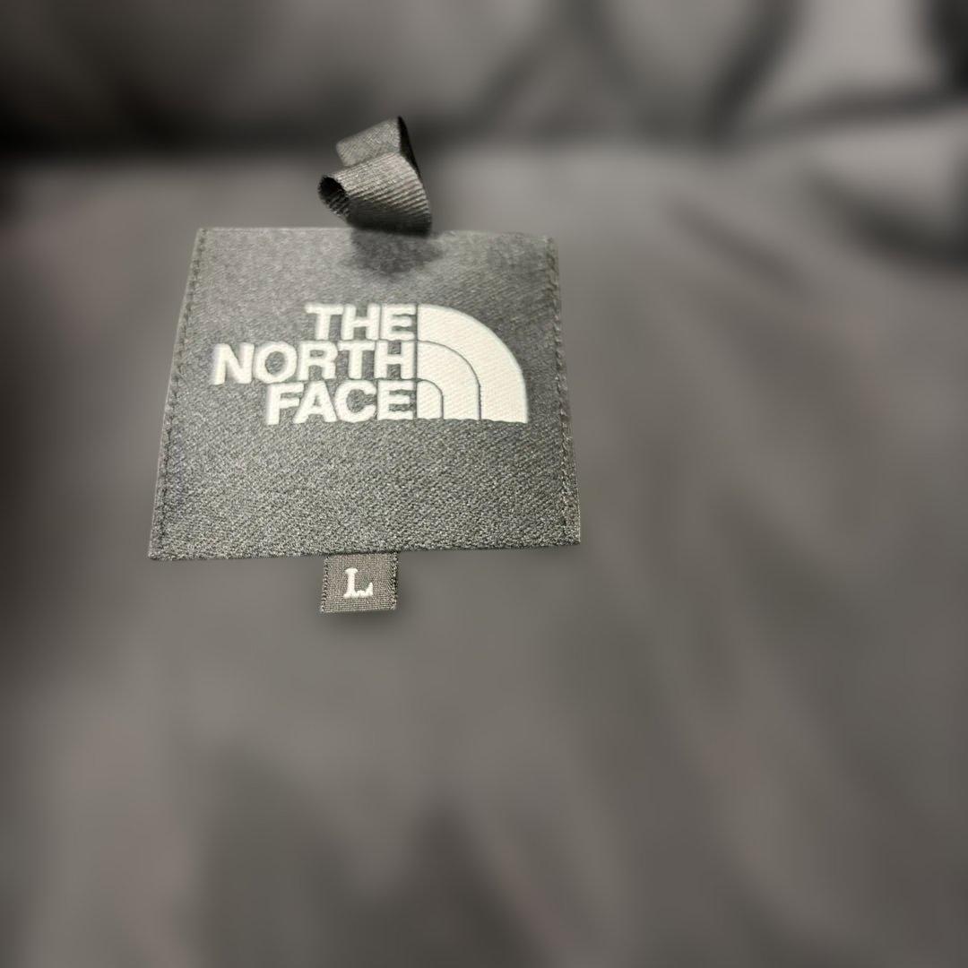 セーラ　THE NORTH FACE Nuptse Vest