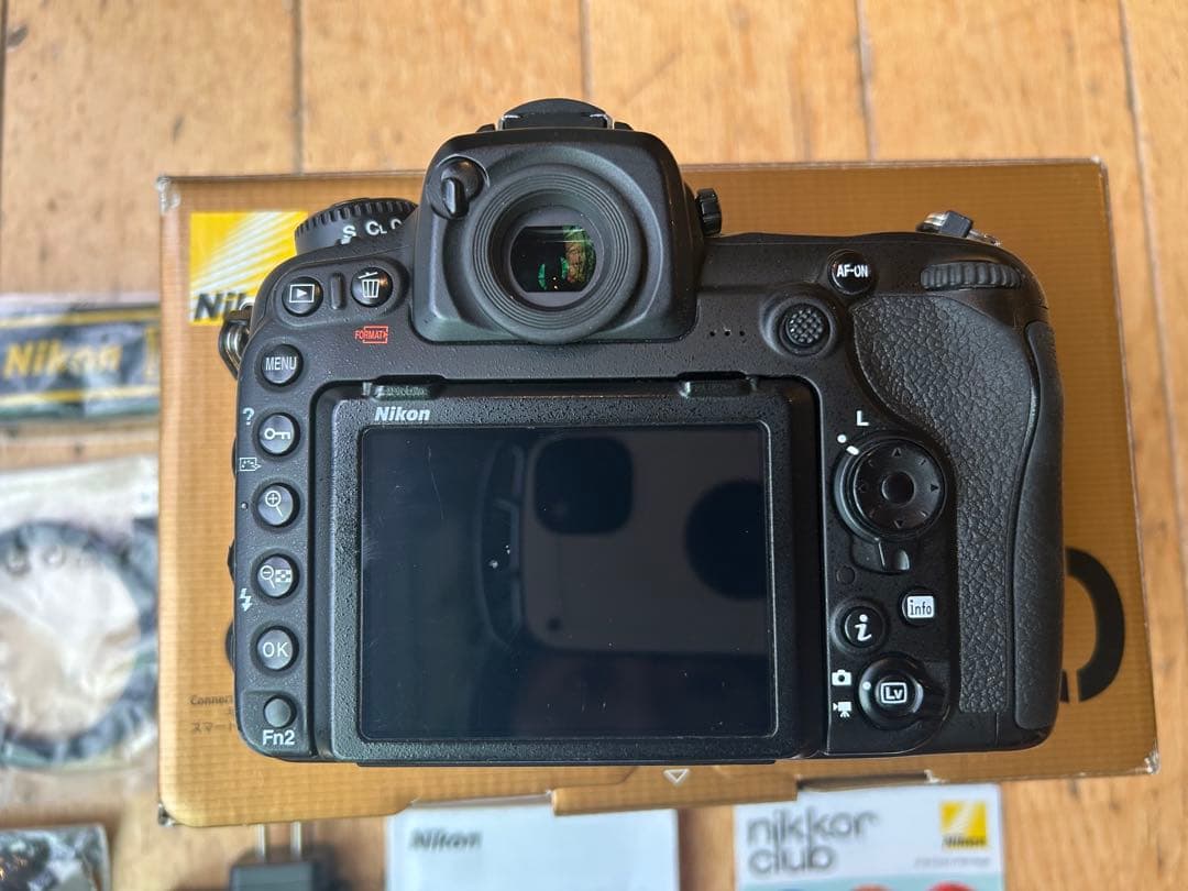 Nikon D500 (本体のみ)