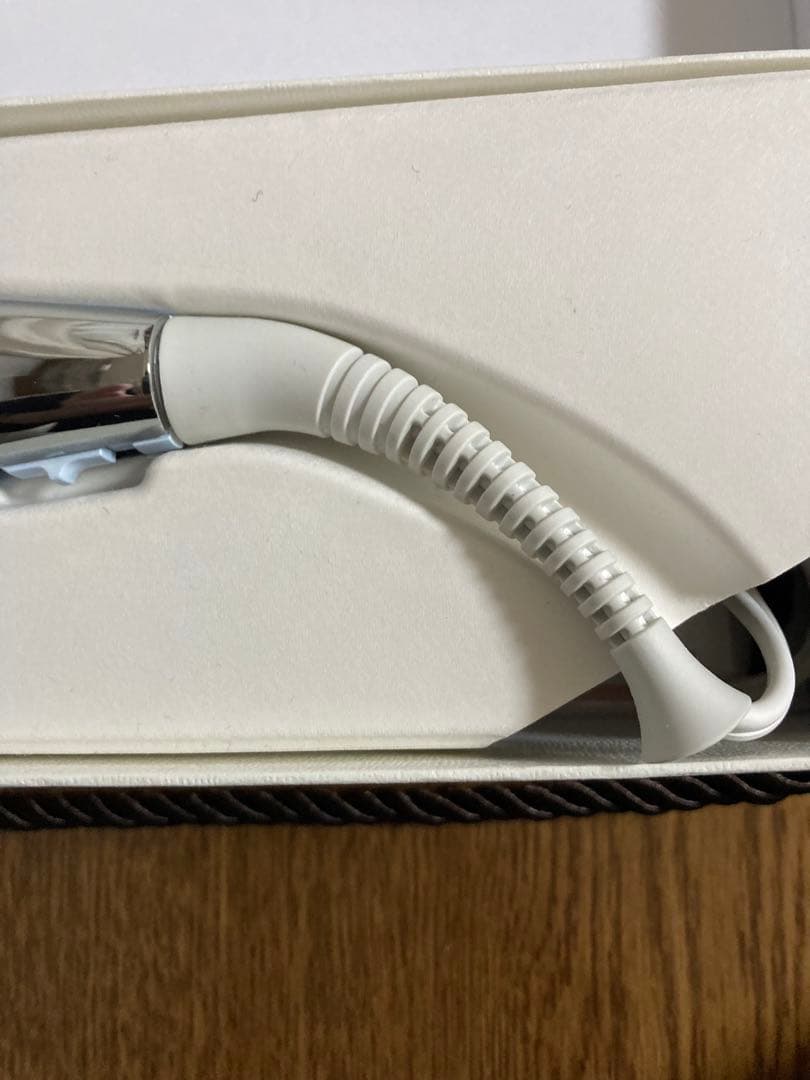 ⭐︎ほぼ新品⭐︎ ReFa ストレートヘアアイロン RE-BM-02A ホワイト