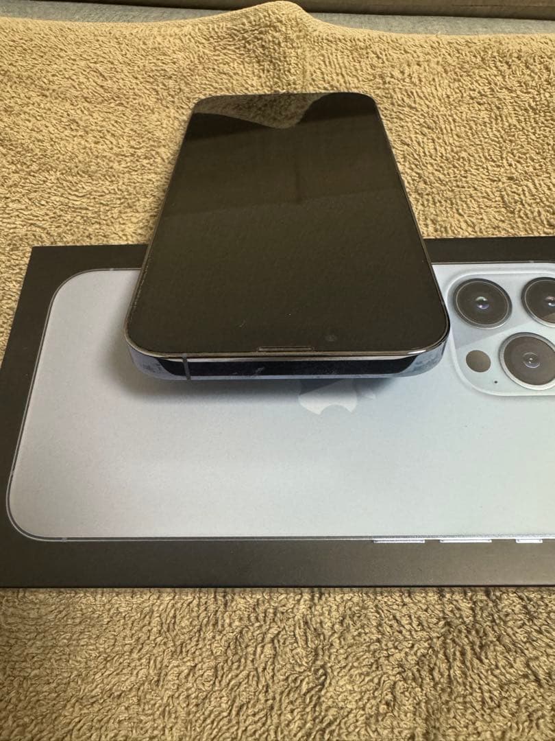 Apple iPhone 13 Pro 本体、箱、充電ケーブル