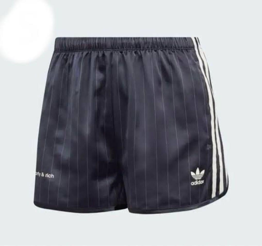 adidas Sporty & Rich ストライプショートパンツ