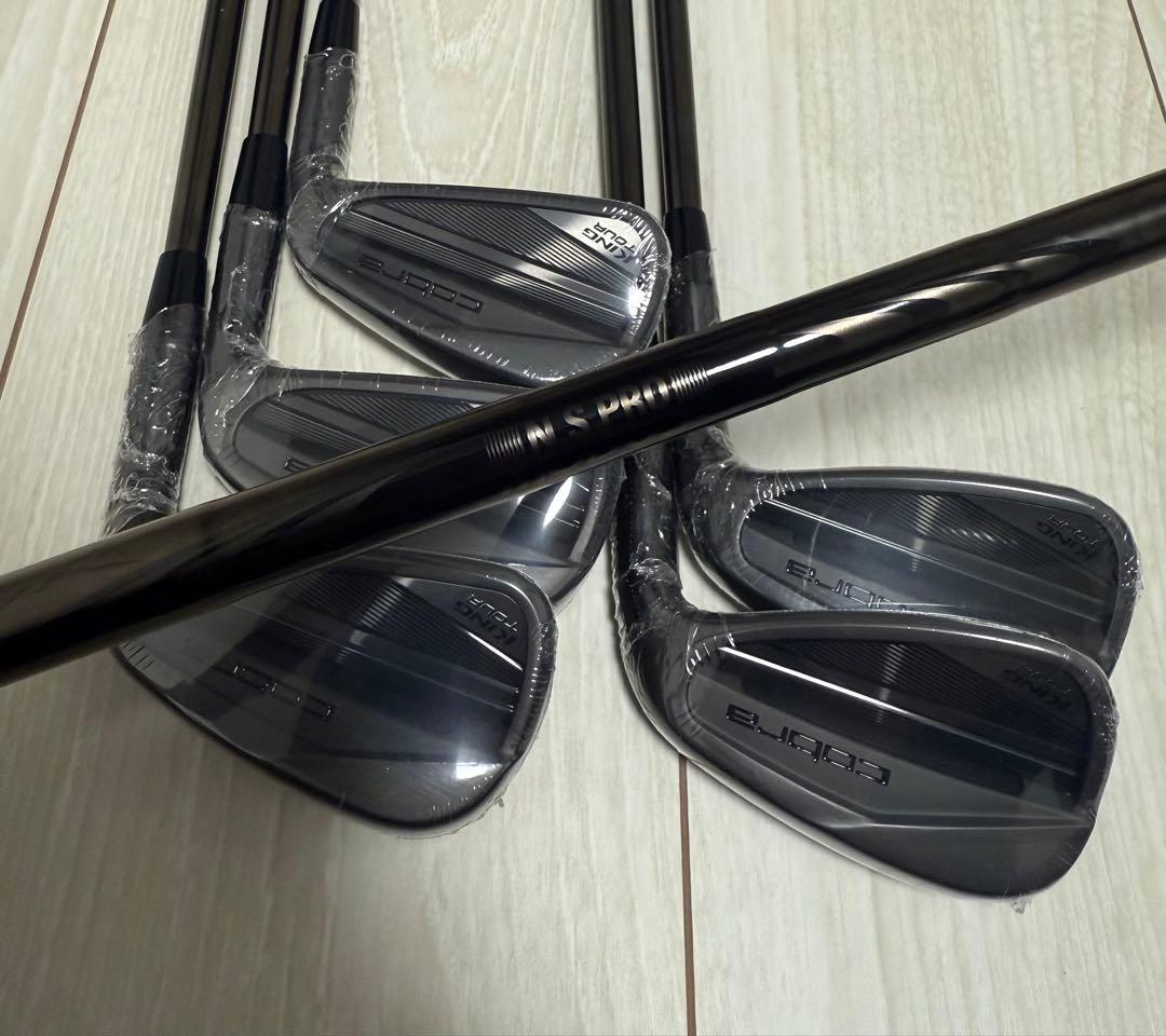 b*7様 コブラ キングツアー　cobra アイアン　新品未使用　限定　アイアン