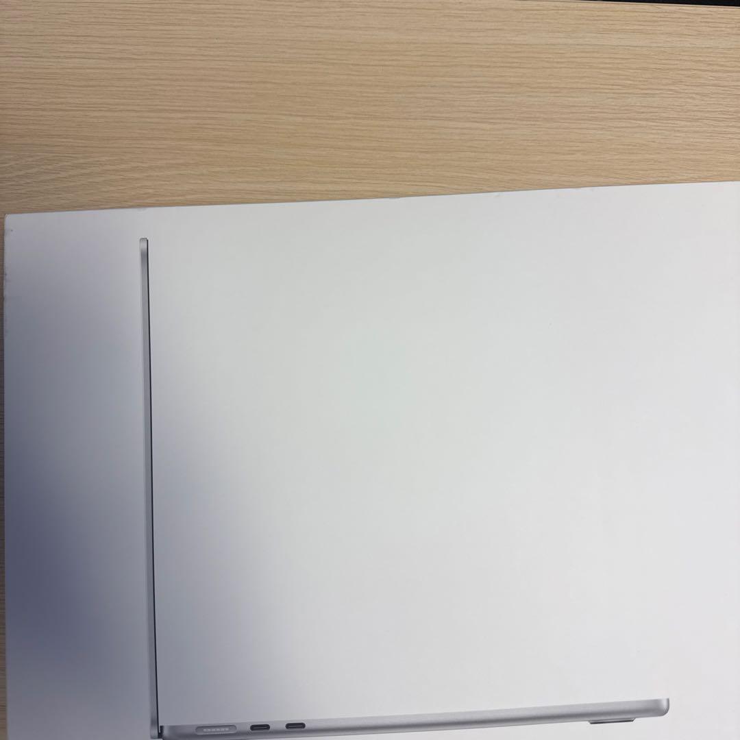 【極美品】16G/256G MacBook Air M3 13 シルバー