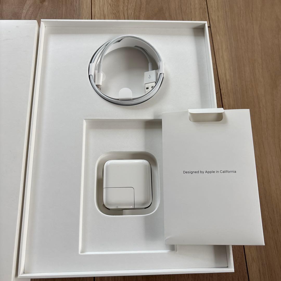 美品　iPad （第6世代）32GB Wi-Fiモデル　ゴールド　付属品未使用品