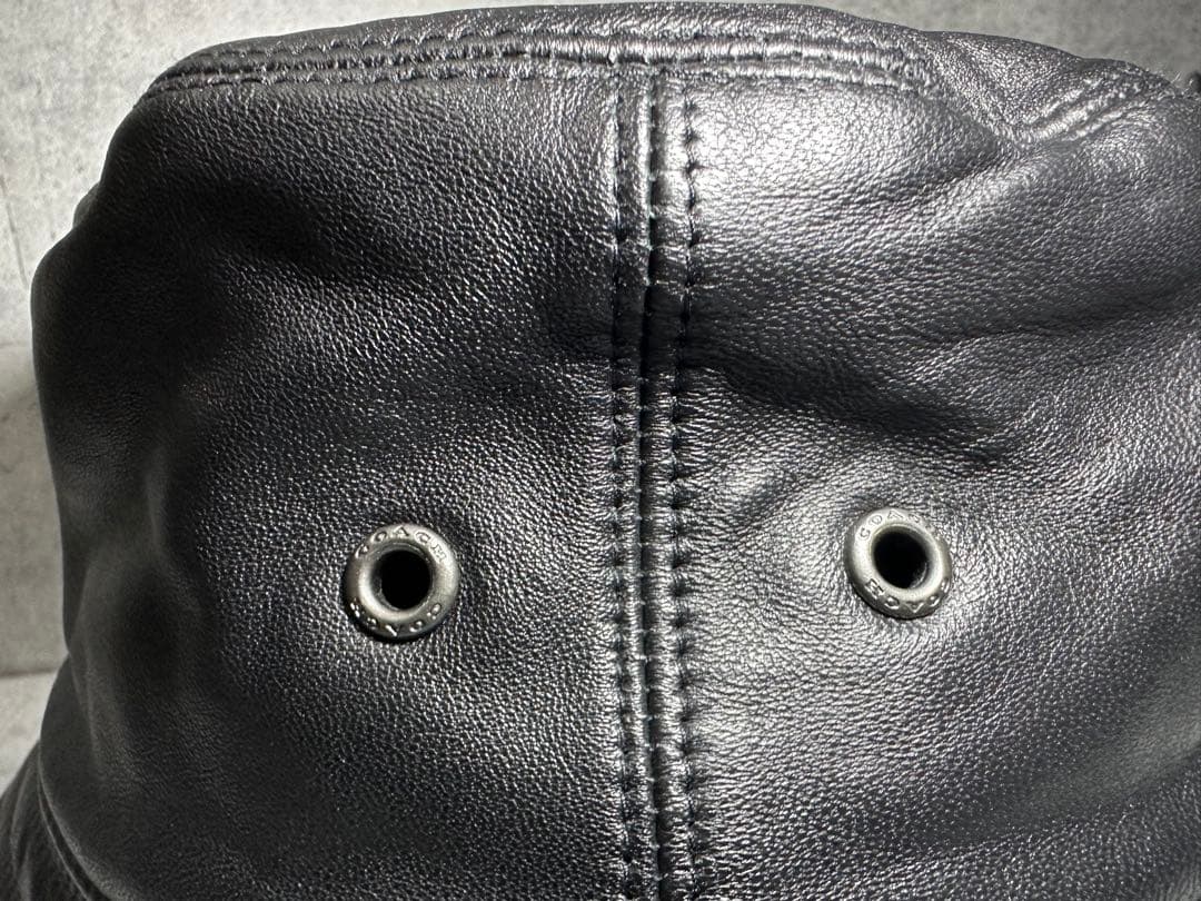 美品　COACH ブラック レザー　バケットハット M