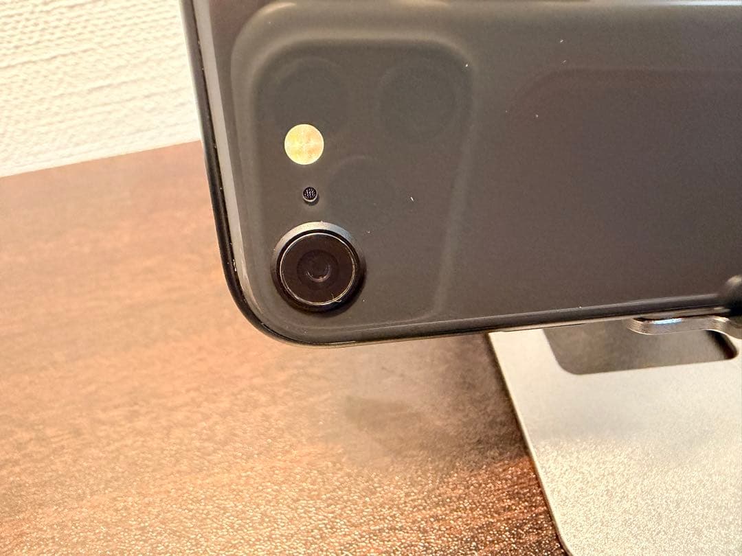 超美品 iPhone SE 2 ブラック SIMフリー 128G