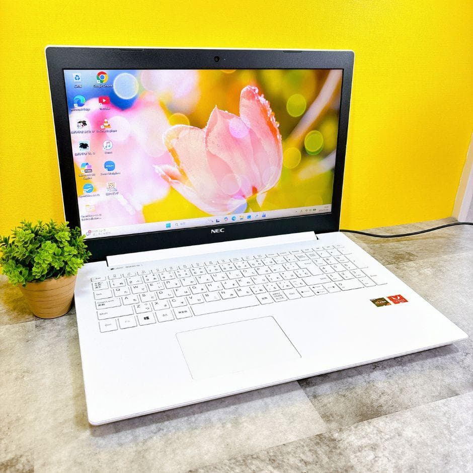 美品❣高性能Ryzen7✨SSD搭載で快適✨カメラ付き 薄型 Windows11