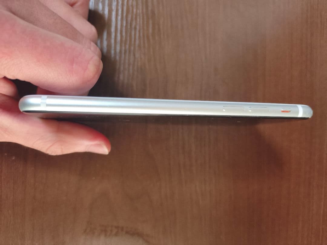 Apple iPhone SE2本体ジャンク4