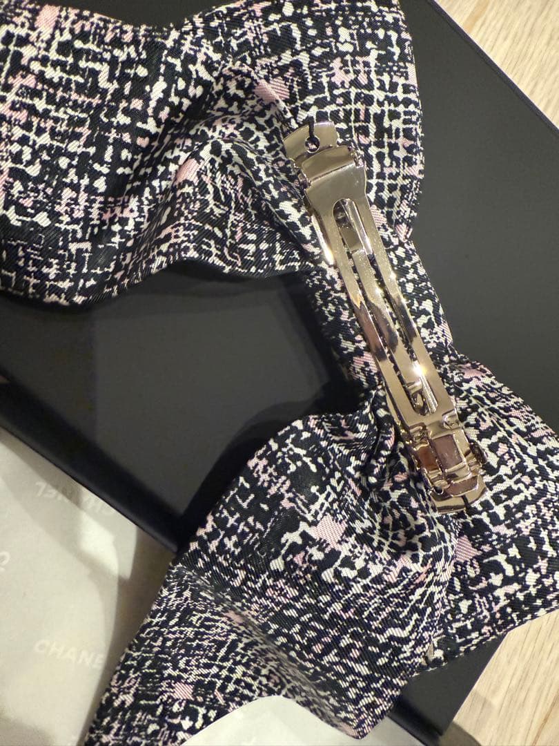 CHANEL リボンヘアアクセサリー