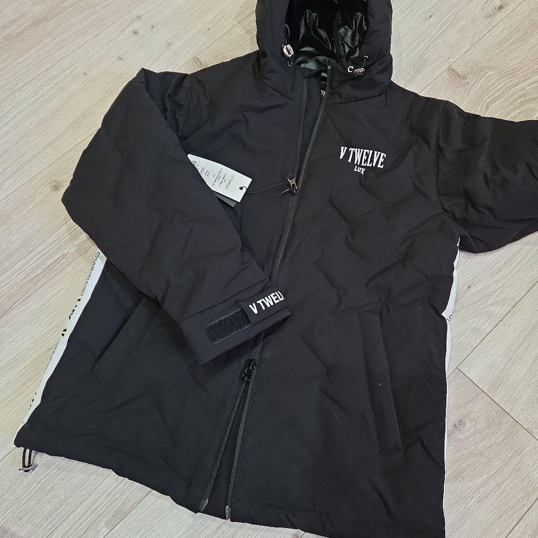 R*様 V TWELVE LUX ブラックジャケット