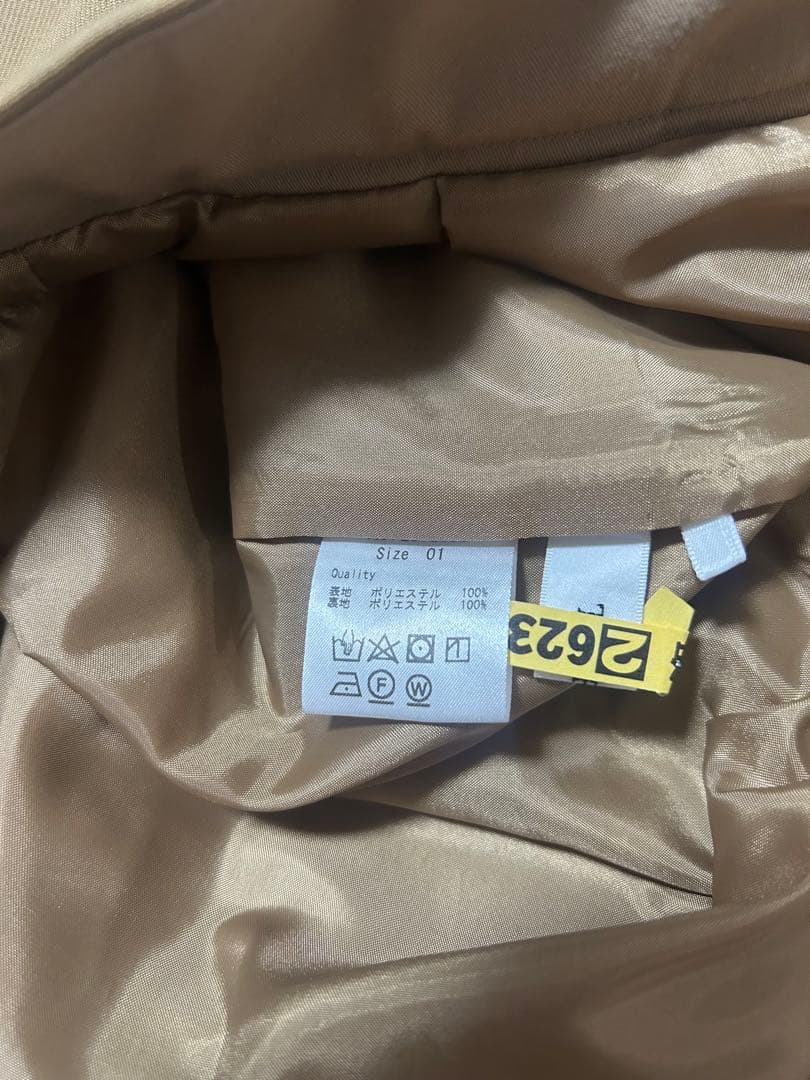 trefle+1トレフルプラスワン タックショートパンツ 01 ベージュ