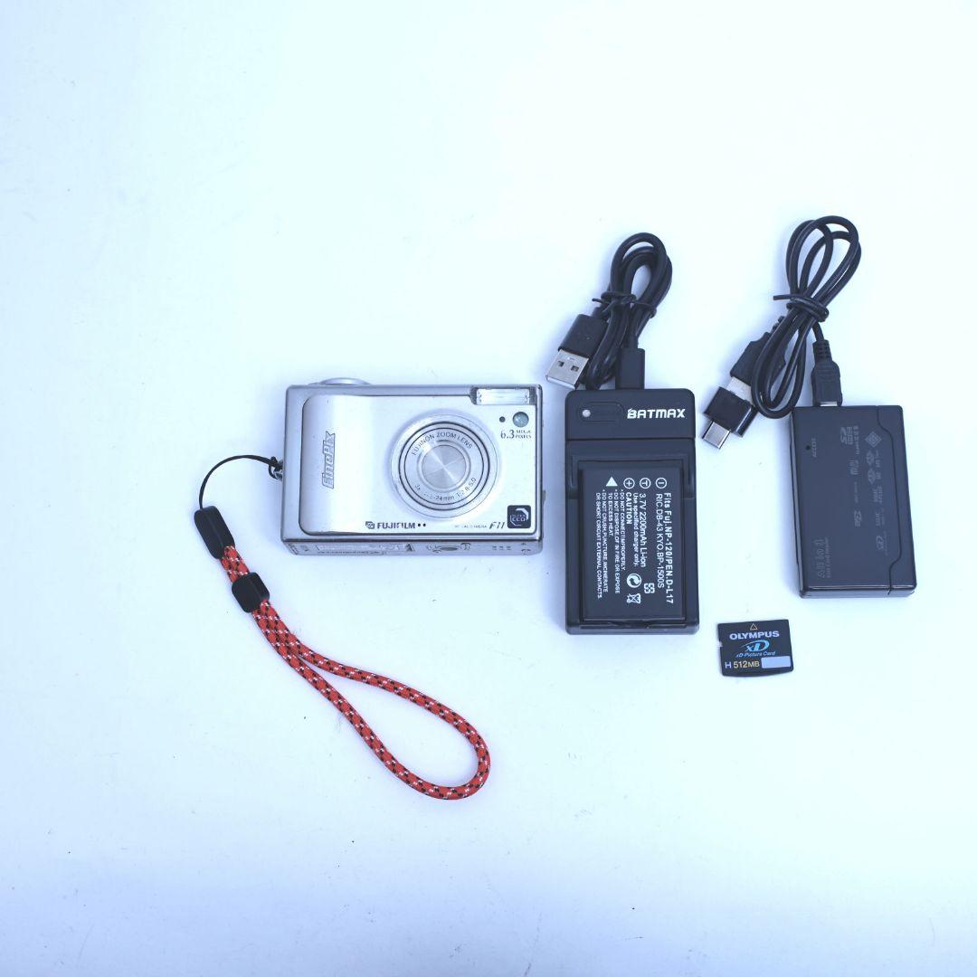 スマホ転送可 FUJIFILM F11 デジタルカメラ メモリーカード他 付