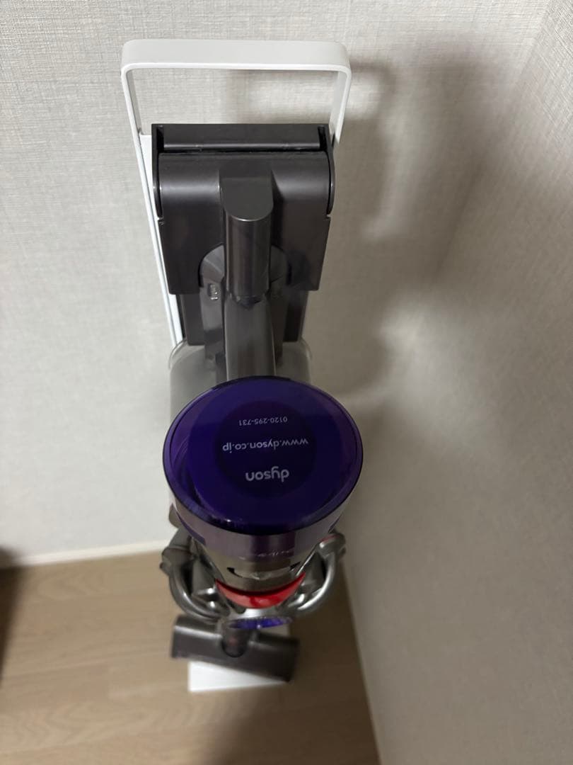 美品　ダイソン掃除機　希少スタンド付き Dyson