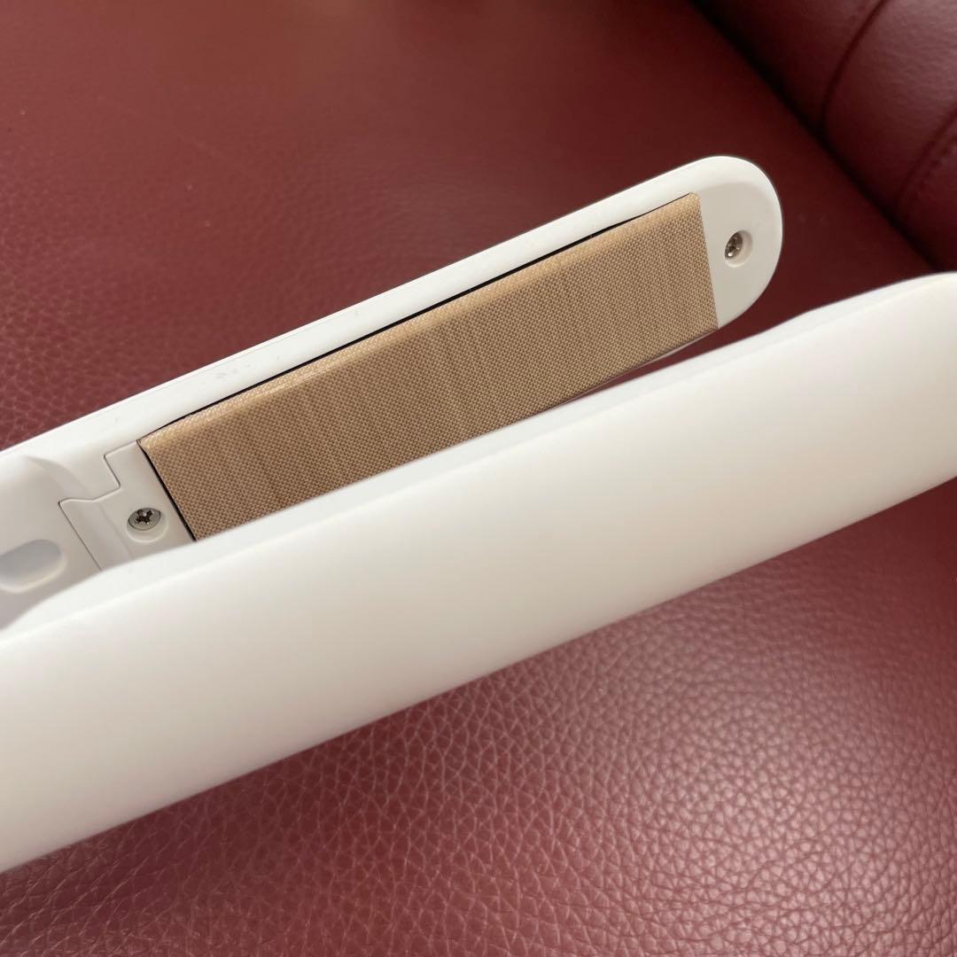 KINUJO　ホワイト ストレートヘアアイロン　中古品