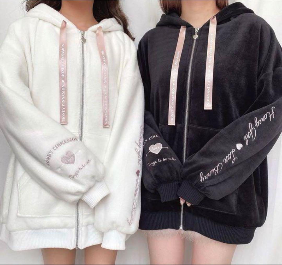 Honey Cinnamon ハニーシナモン うさ耳シャギージップパーカー 白