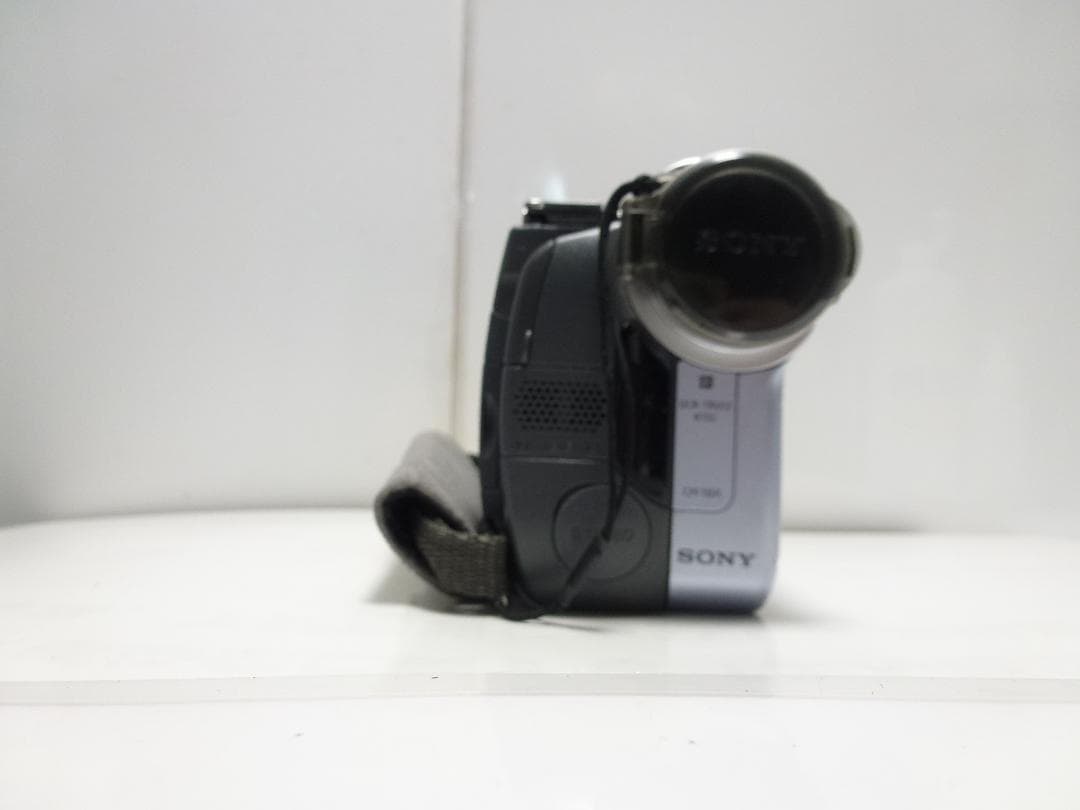 動作品Mini DV　ソニー　デジタルビデオカメラ　SONY DCR-TRV22