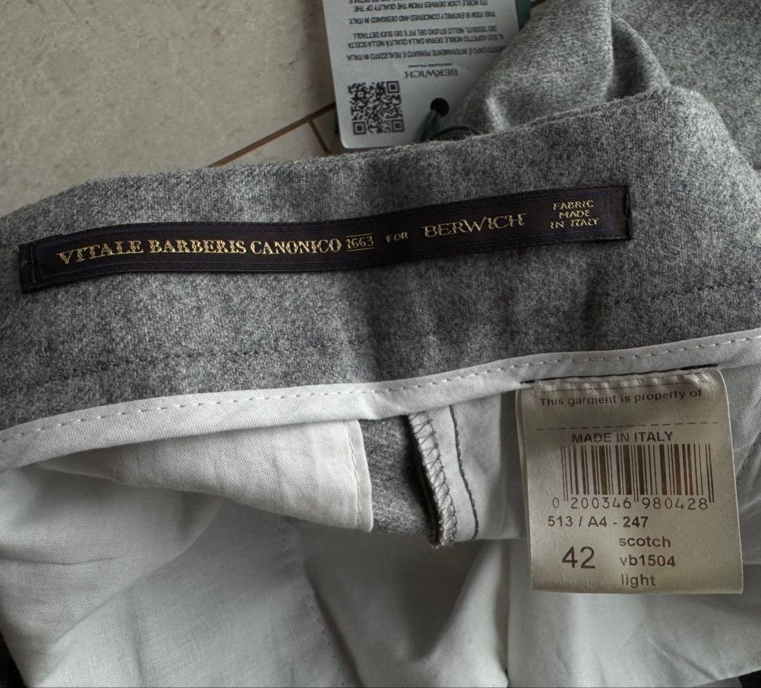 【極美品・未使用級】 BERWICH ベルウィッチ カノニコウール100%