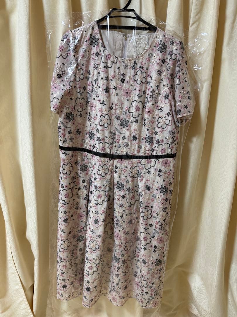 可愛いオーガンジー刺繍ワンピース ローズティアラ 46 Rose Tiara