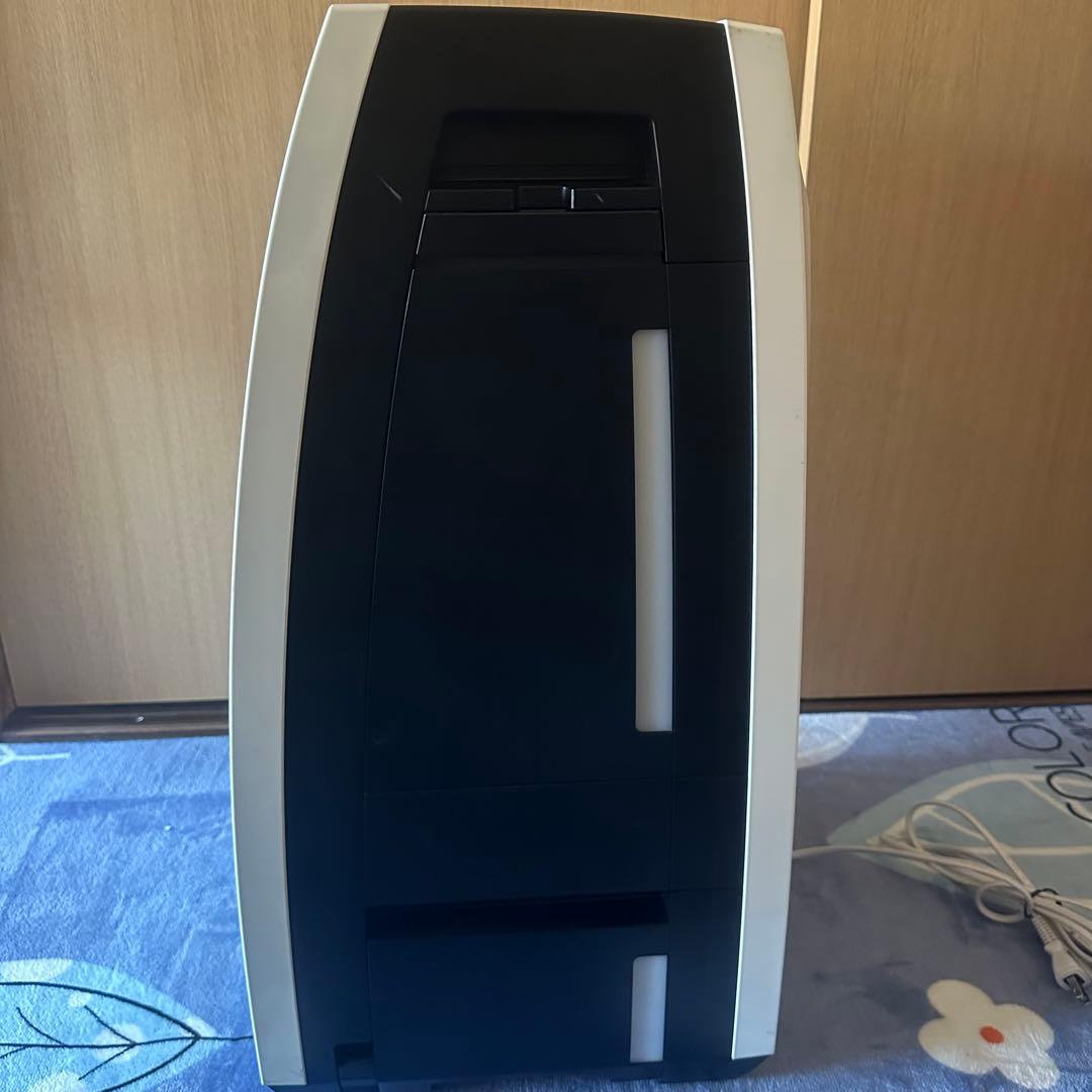 【美品】シャープ 除湿機 兼 加湿空気清浄機 KC-HD70-W