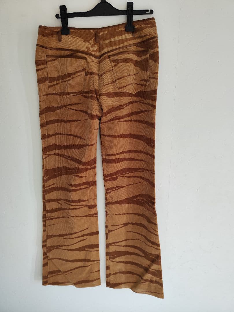 未使用　VALENTINOヴァレンティノコーデュロイ　size６　アニマル柄