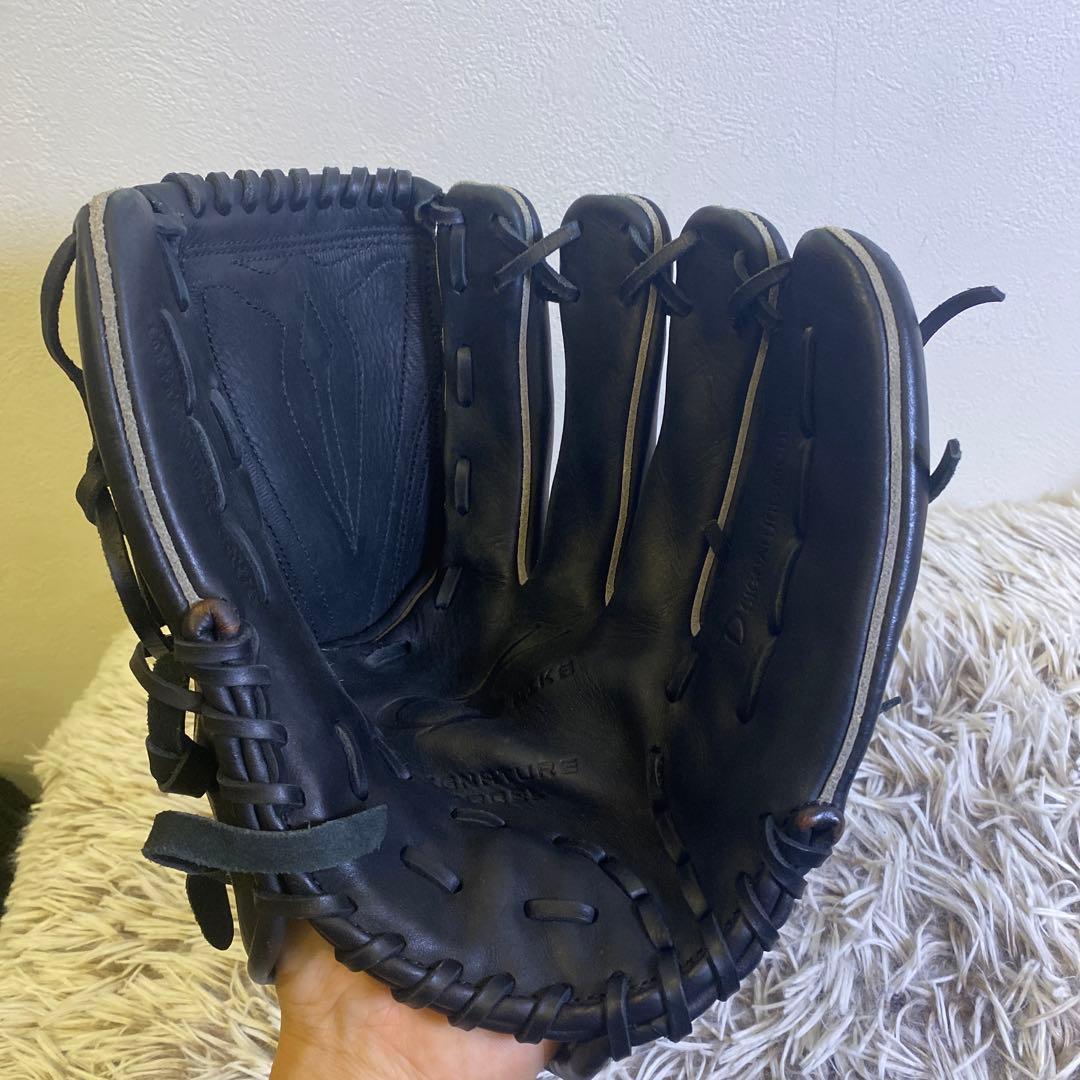 NIKE 軟式投手用グローブ　ダルビッシュ有　モデル　ブラック　限定