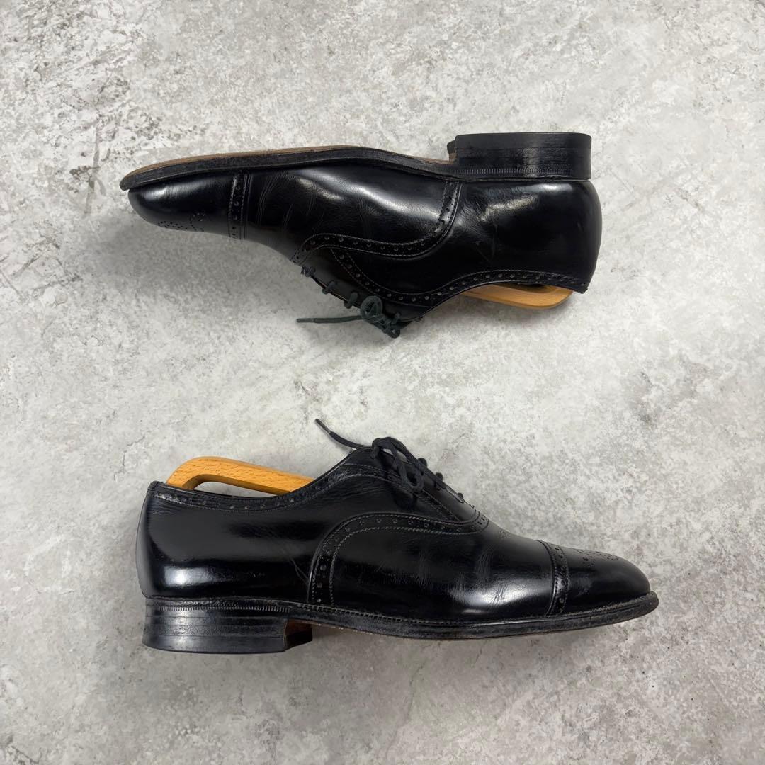 Church's チャーチ　内羽　ストレートチップ　メダリオン　レザーシューズ