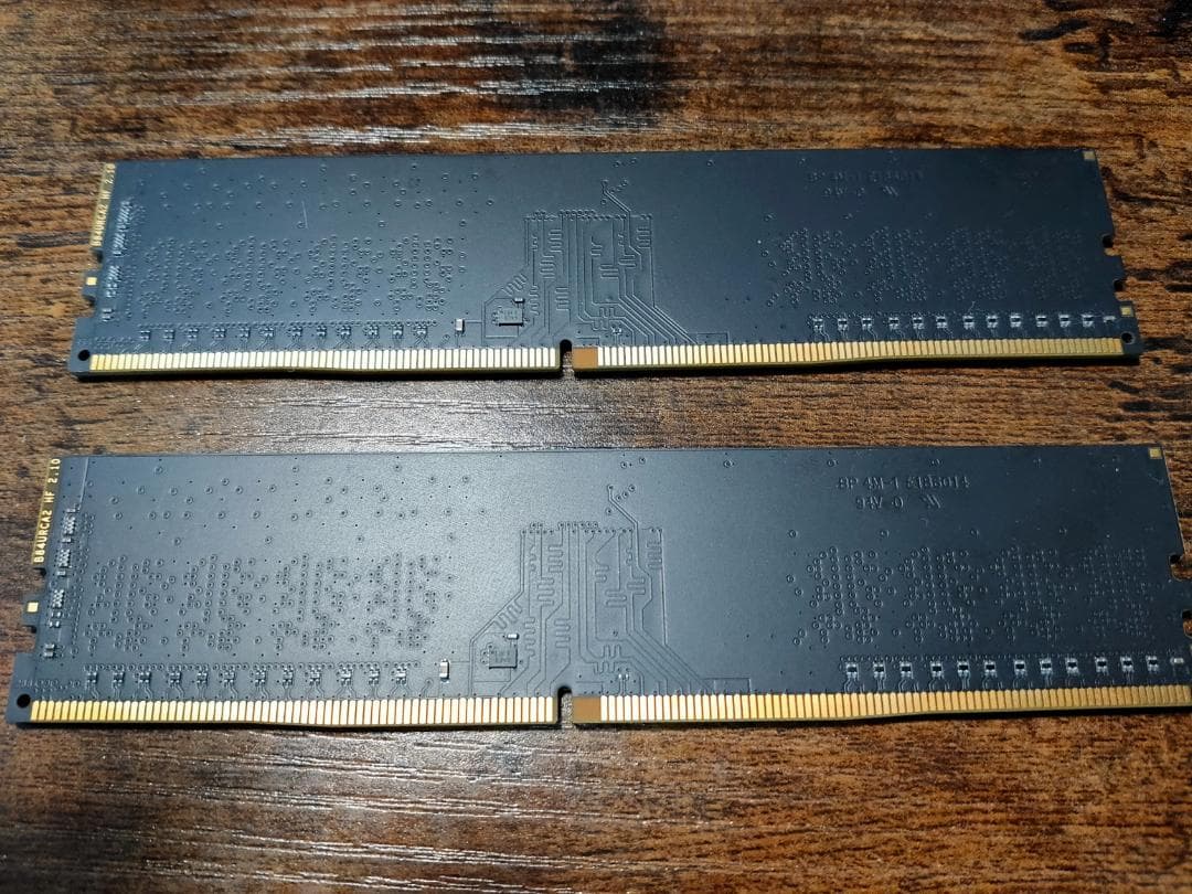 メモリー CFD W4U2400PS-8G DDR4 8GB 2400MHz