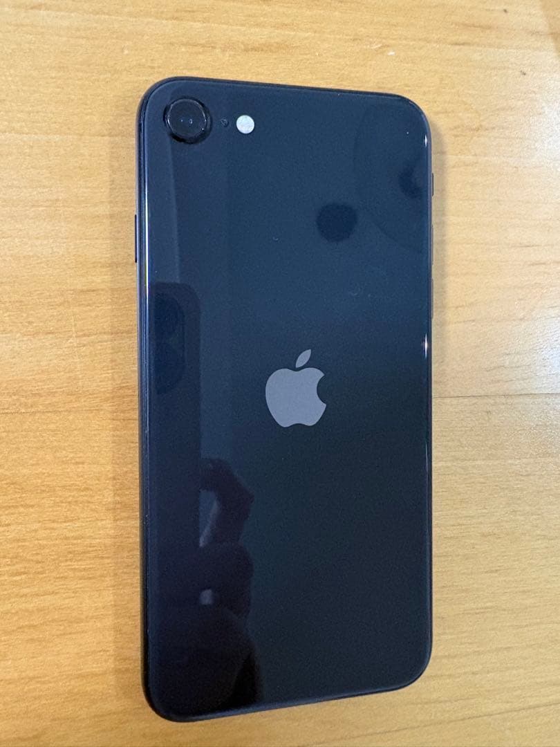 Apple iPhone SE 第2世代 64GB ブラック　ジャンク品