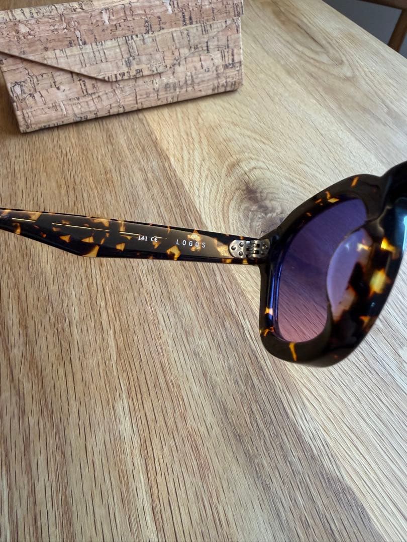 AKILA サングラス LOGOS　新品未使用