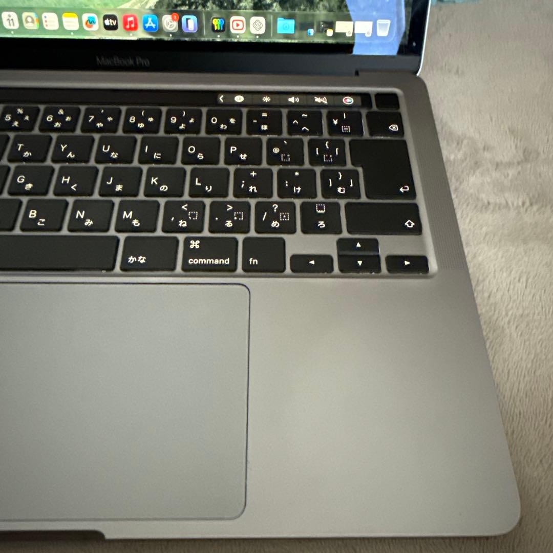 Apple MacBook Pro 13インチ (2020) 本体