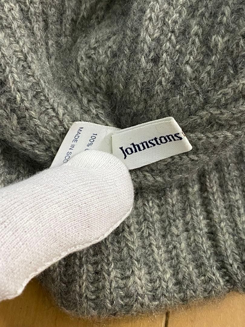 Johnstons スコットランド　ユニセックス　ニット帽 カシミア100%