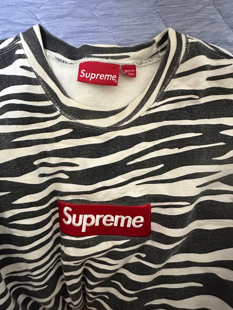 し*ま様 Supreme ゼブラ柄　クルーネック トレーナー　サイズL