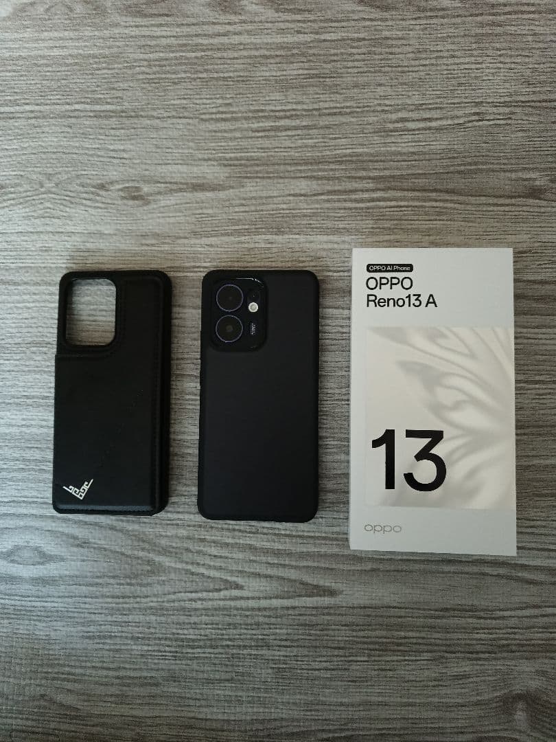 極美品　OPPO Reno13 A 8GB 128GB SIMフリー　ケース付