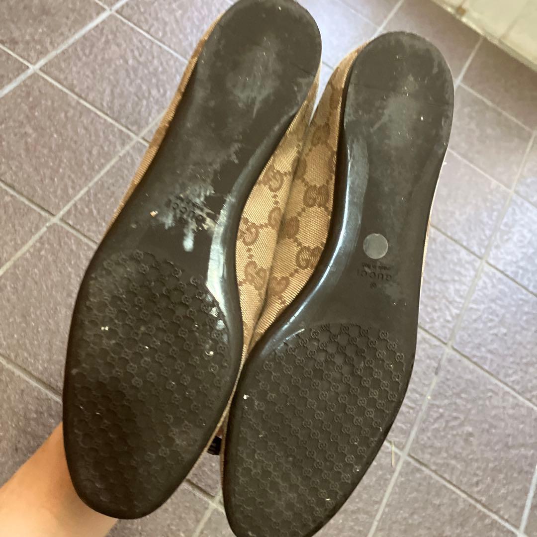 まゆゆさま専用GUCCI ベージュ フラットシューズ