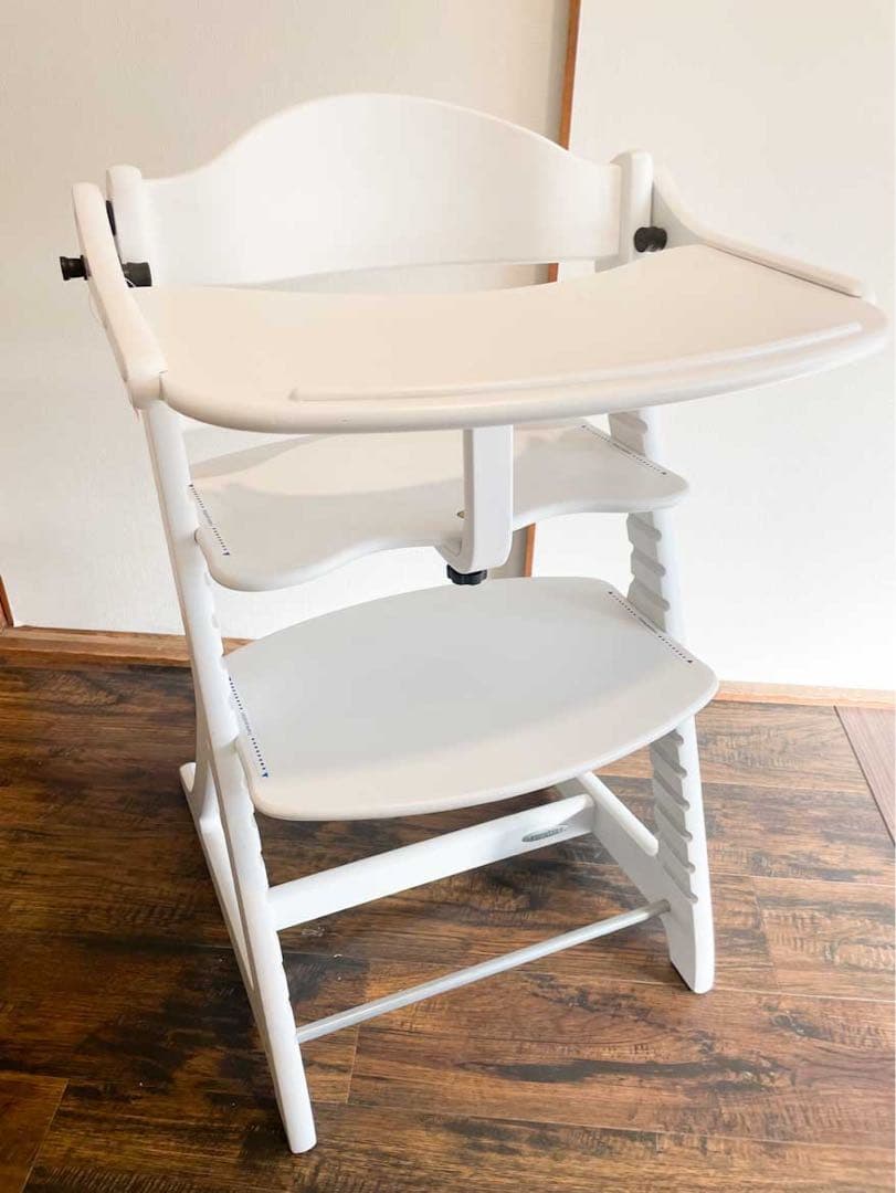 美品　大和屋　すくすくチェアプラス　テーブルガード付