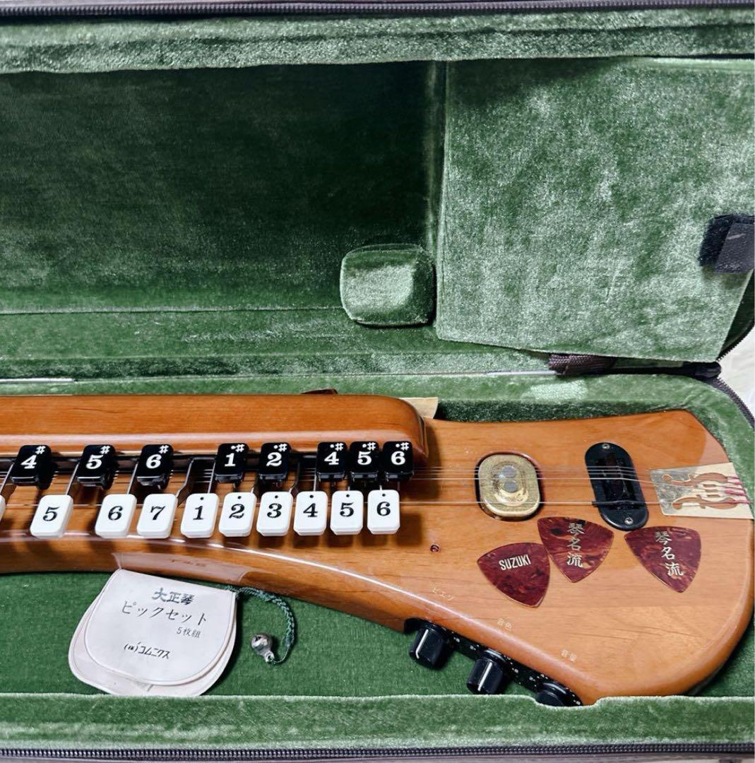 鈴木　大正琴こはくソプラノ　新品セミハードケース付き