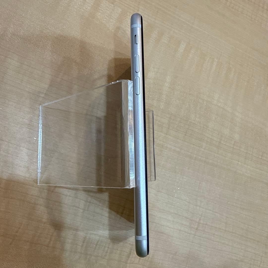 【美品】iPhone SE 第3世代 スターライト 64GB SIMフリー