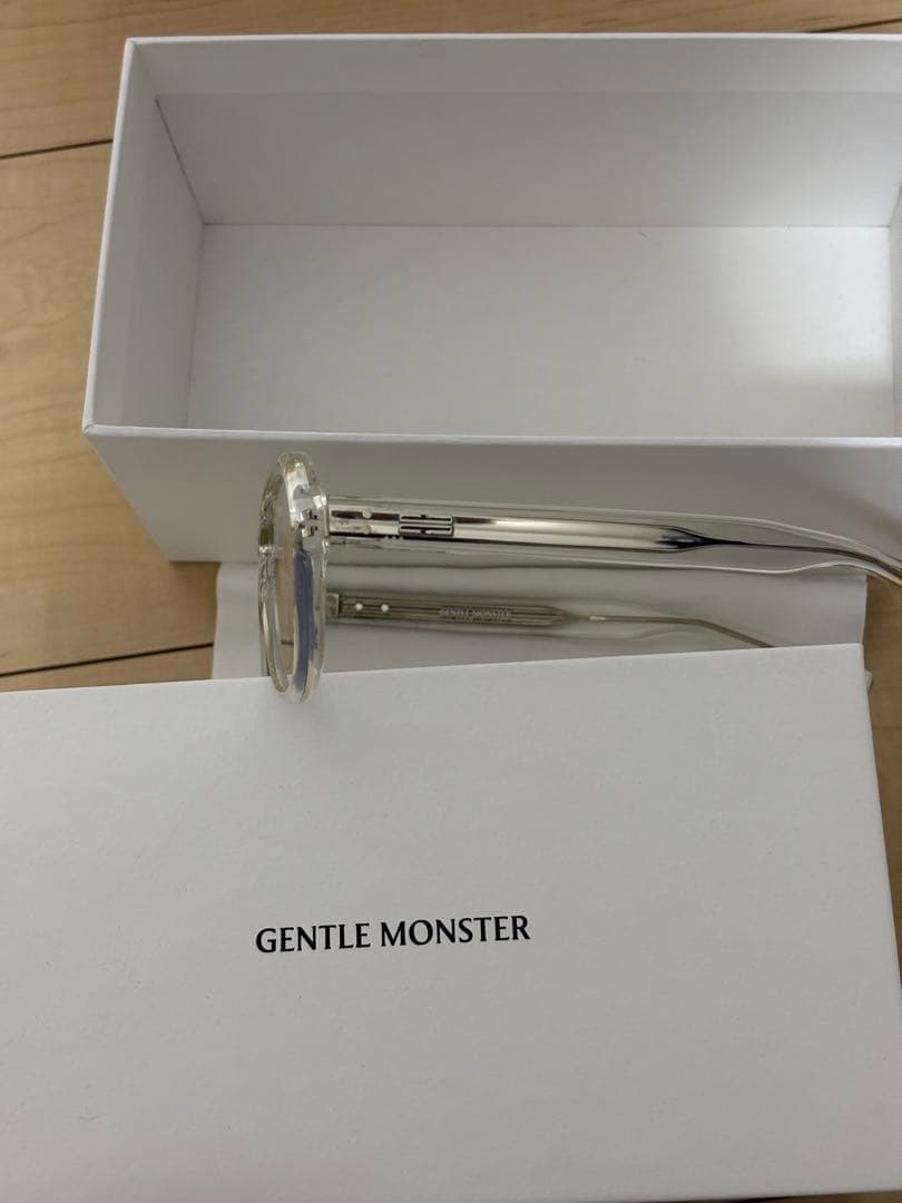 GENTLE MONSTER クリアフレーム サングラス