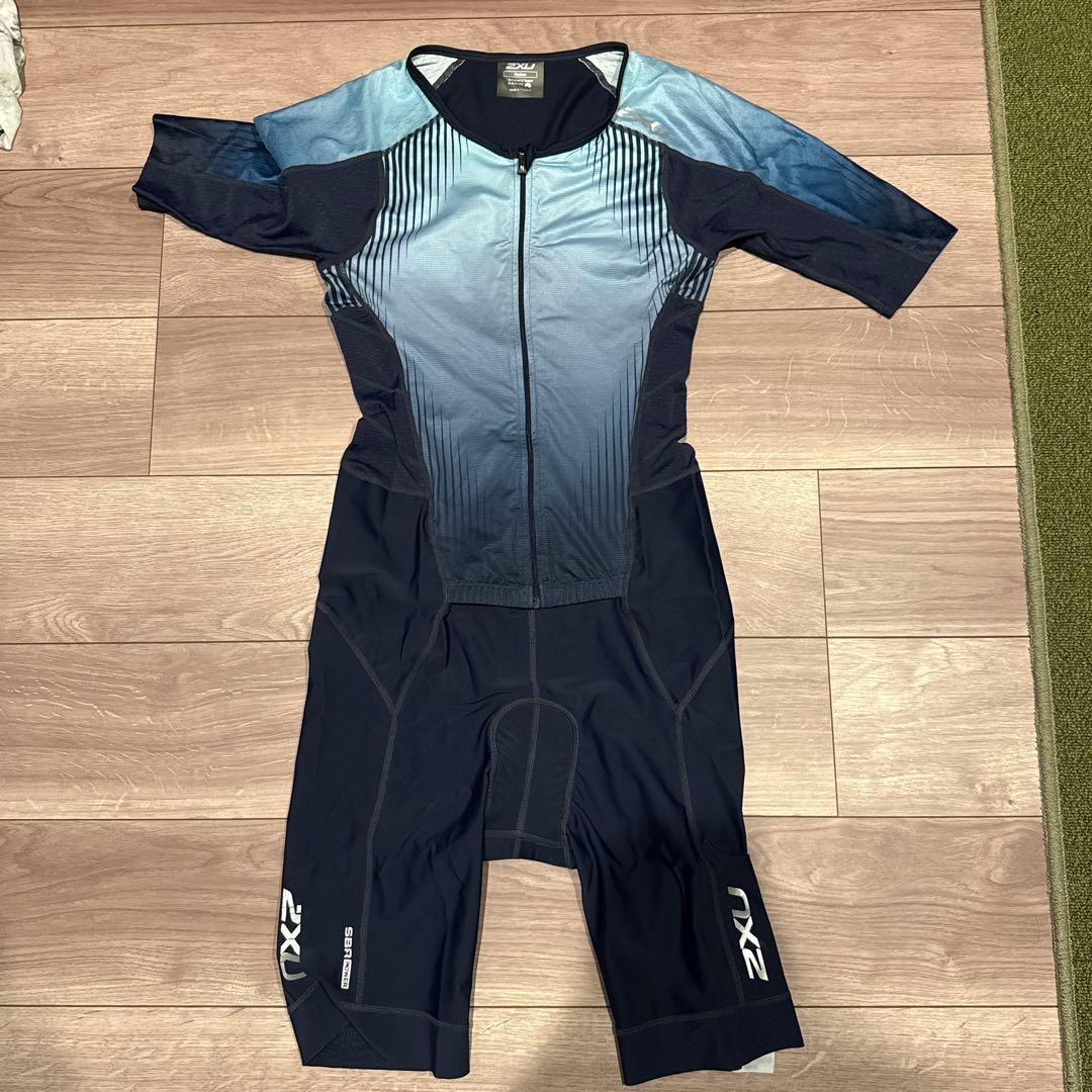 2XU ( ツータイムズユー ) トライスーツ　M