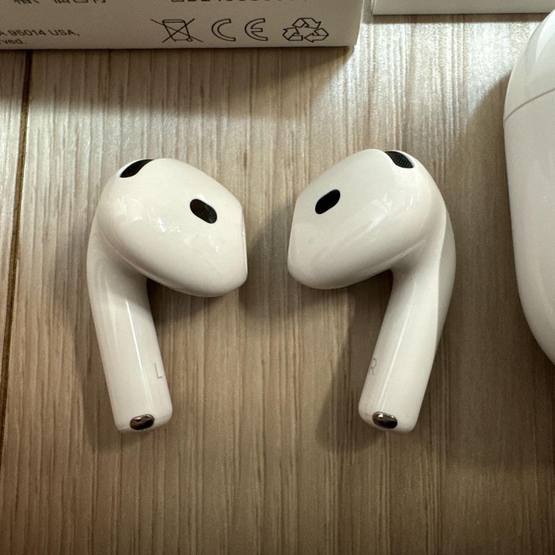 AirPods4 ノイズキャンセリング搭載　本体