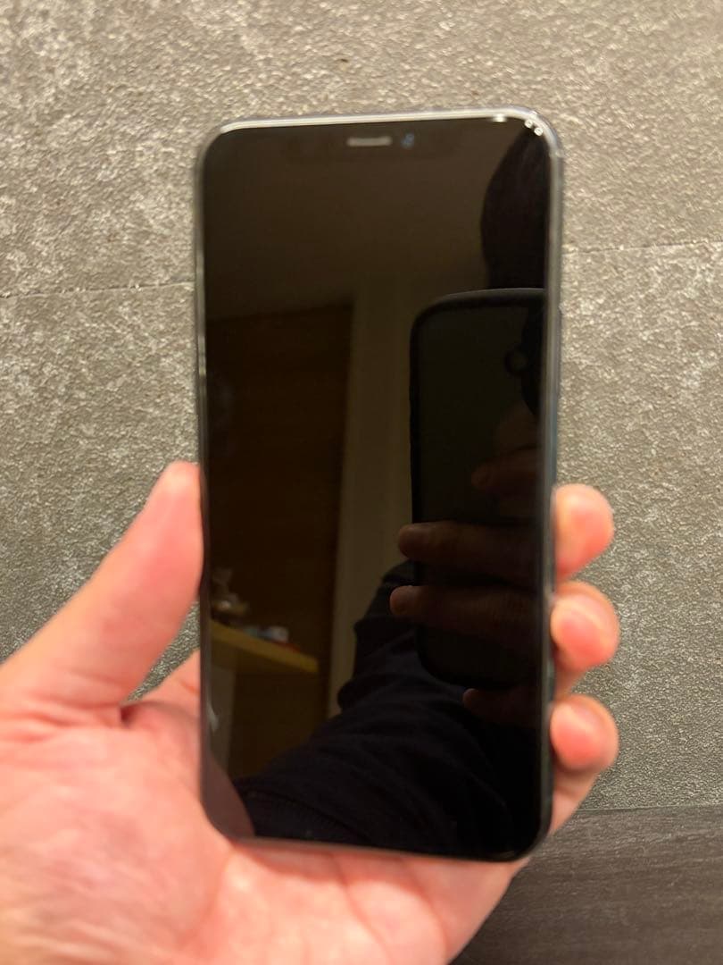 【美品】iPhone11pro 256GB ミッドナイトグリーン　SIMフリー