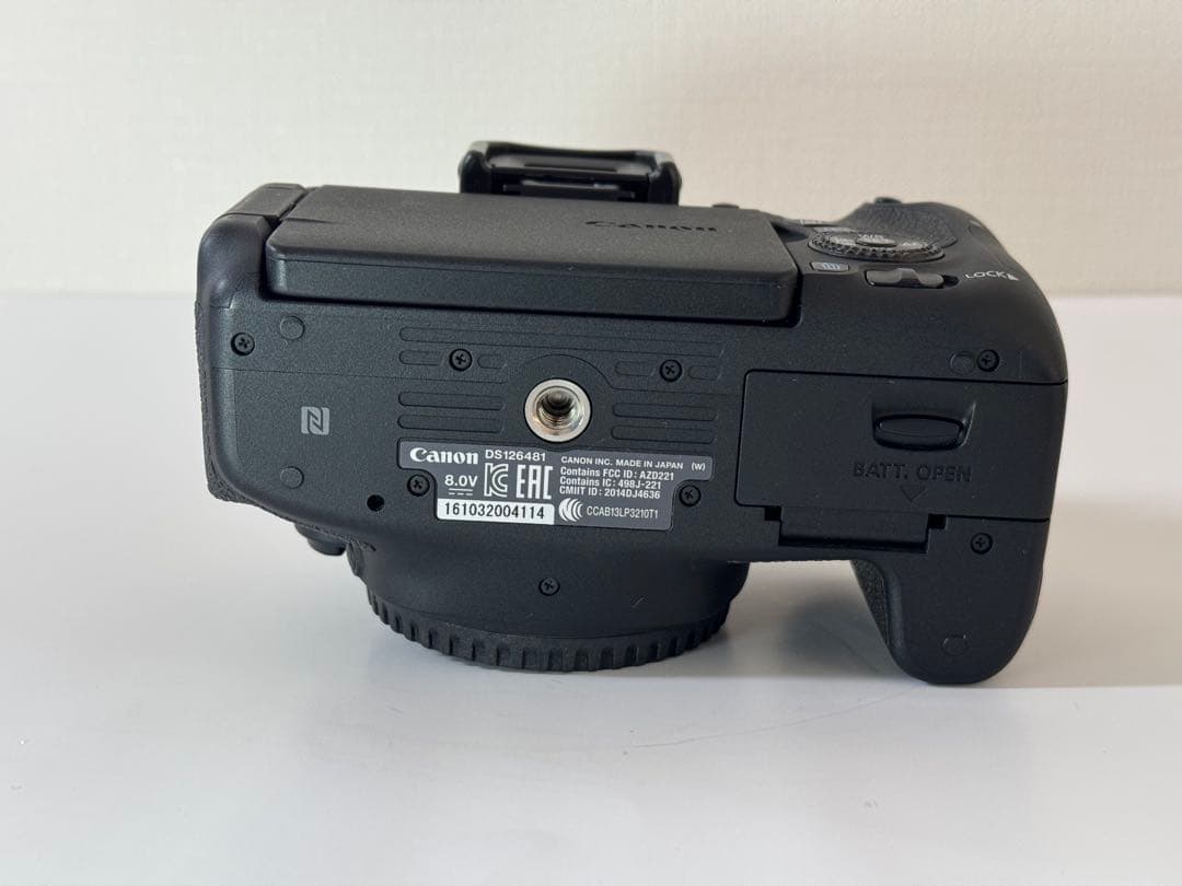 Canon EOS 8000D デジタル一眼レフカメラ ダブルズームキット