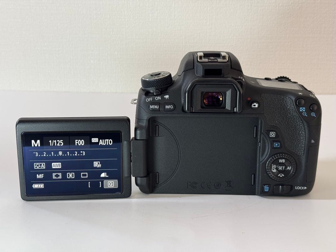 Canon EOS 8000D デジタル一眼レフカメラ ダブルズームキット