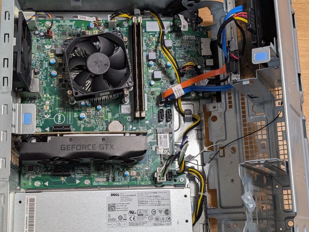 DELL Vostro 3660 デスクトップPC GTX 1650内蔵