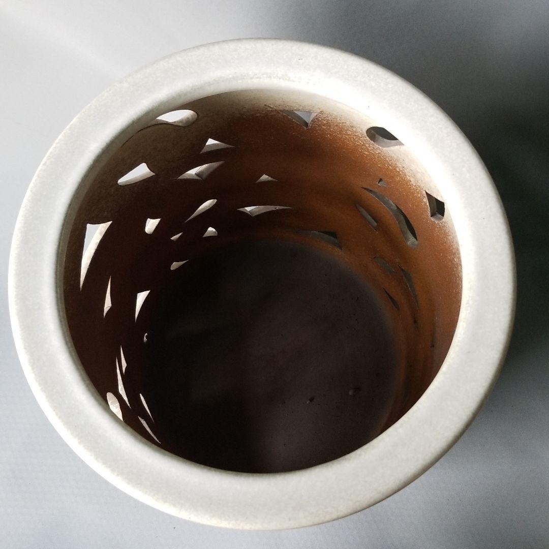 くりーむ 信楽焼傘立て 大容量❗ 白唐草彫 高さ４７cm