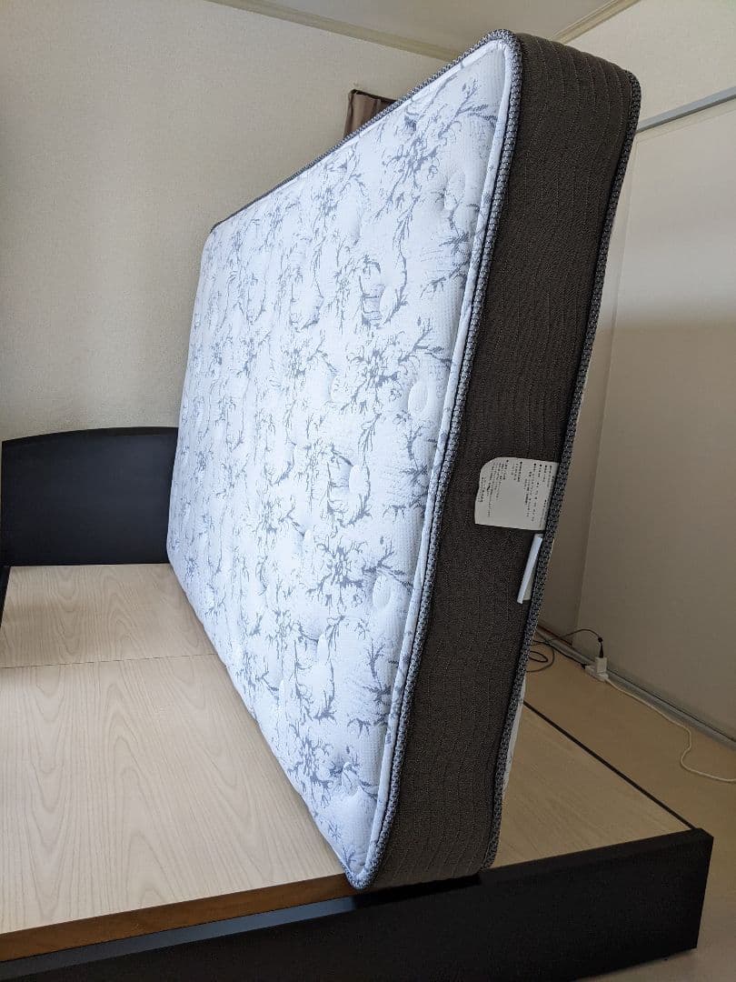 【美品】シモンズ　マットレス　セミダブル