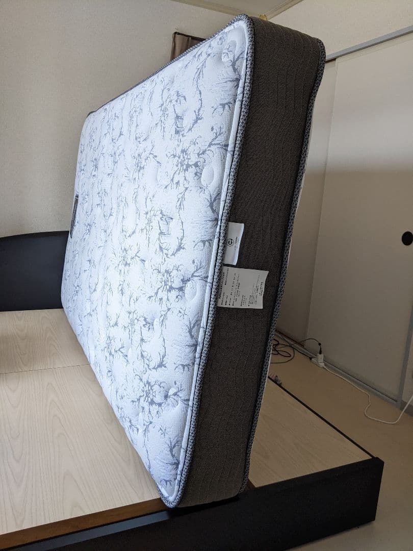 【美品】シモンズ　マットレス　セミダブル