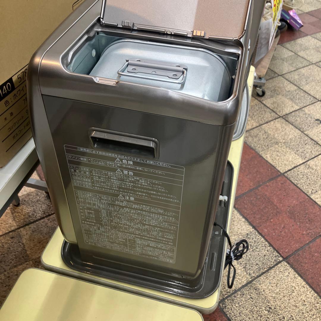 2022年製　CORONA 石油ファンヒーター エコモード搭載