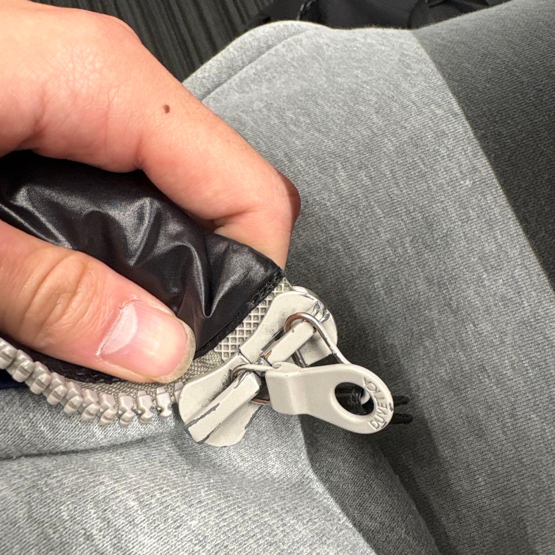 DUVETICA ブラックダウンジャケット 46